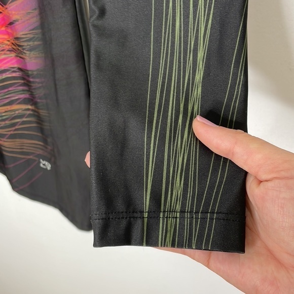 VOLT design made in Quebec Phoenix artsy stretchy abstract print dress - Picture 4 of 10